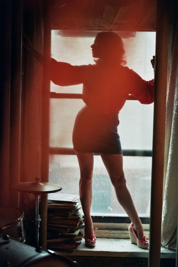Amy Seimitz in the window.